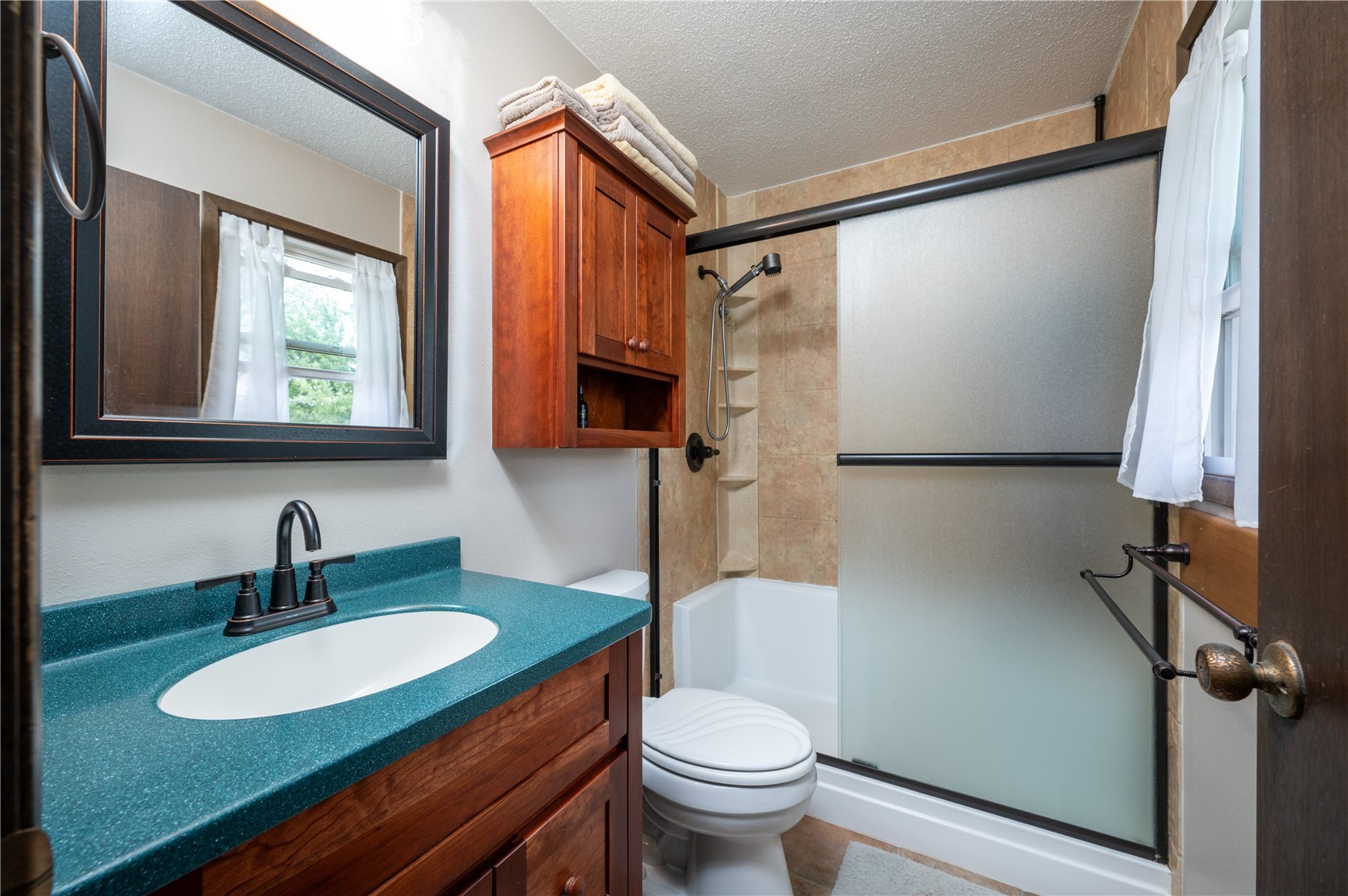 702 Fernwood Drive NE Cedar Rapids IA 52402