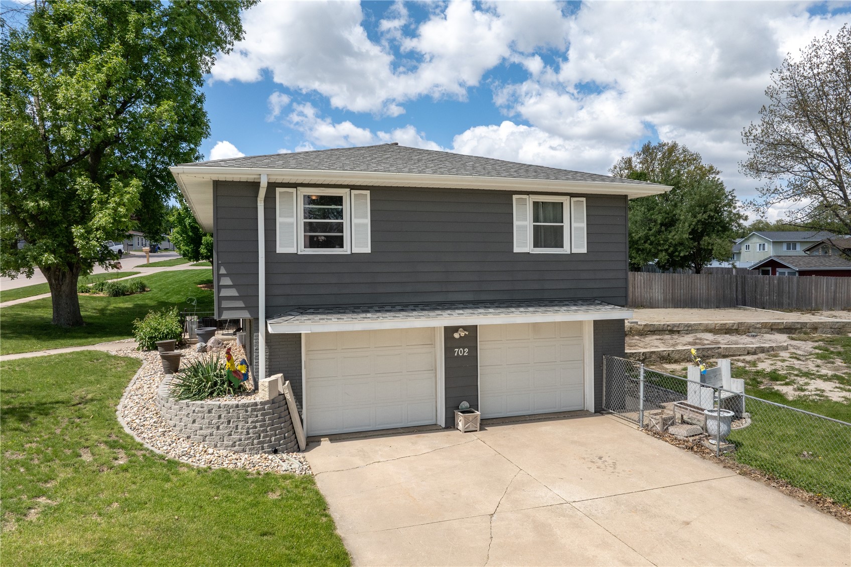 702 Fernwood Drive NE Cedar Rapids IA 52402
