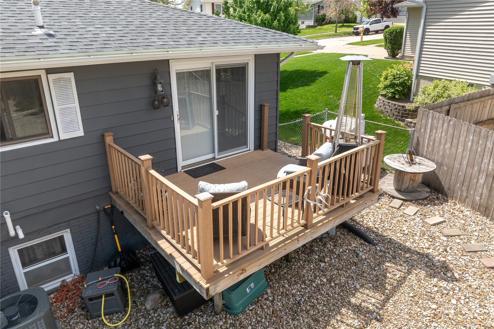 702 Fernwood Drive NE Cedar Rapids IA 52402