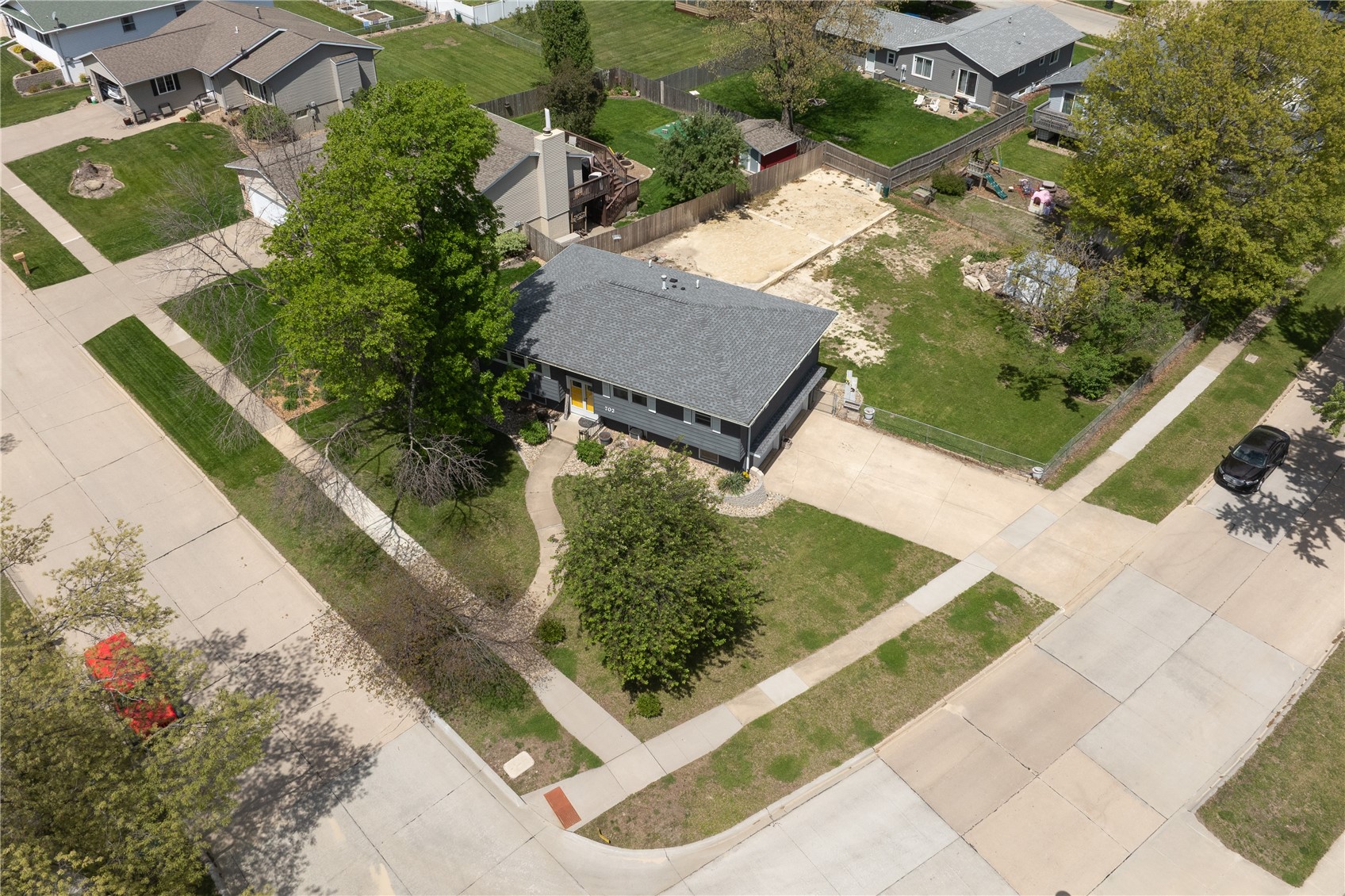 702 Fernwood Drive NE Cedar Rapids IA 52402