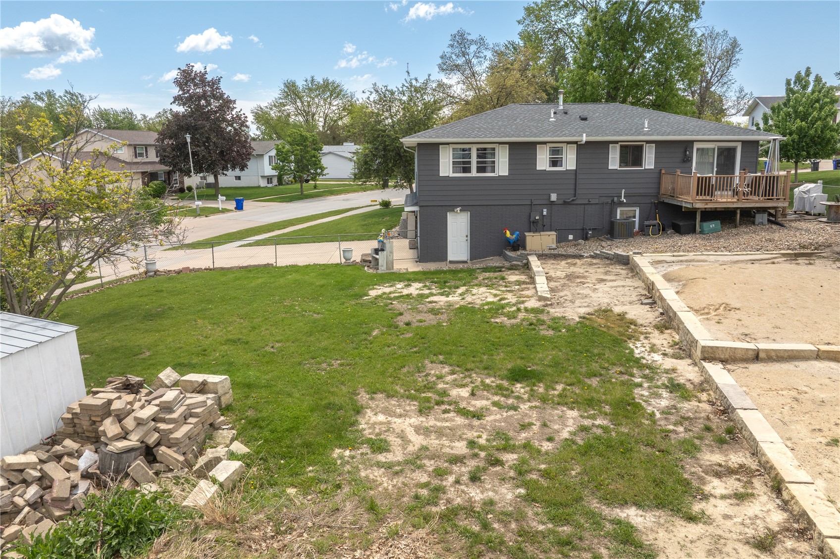 702 Fernwood Drive NE Cedar Rapids IA 52402