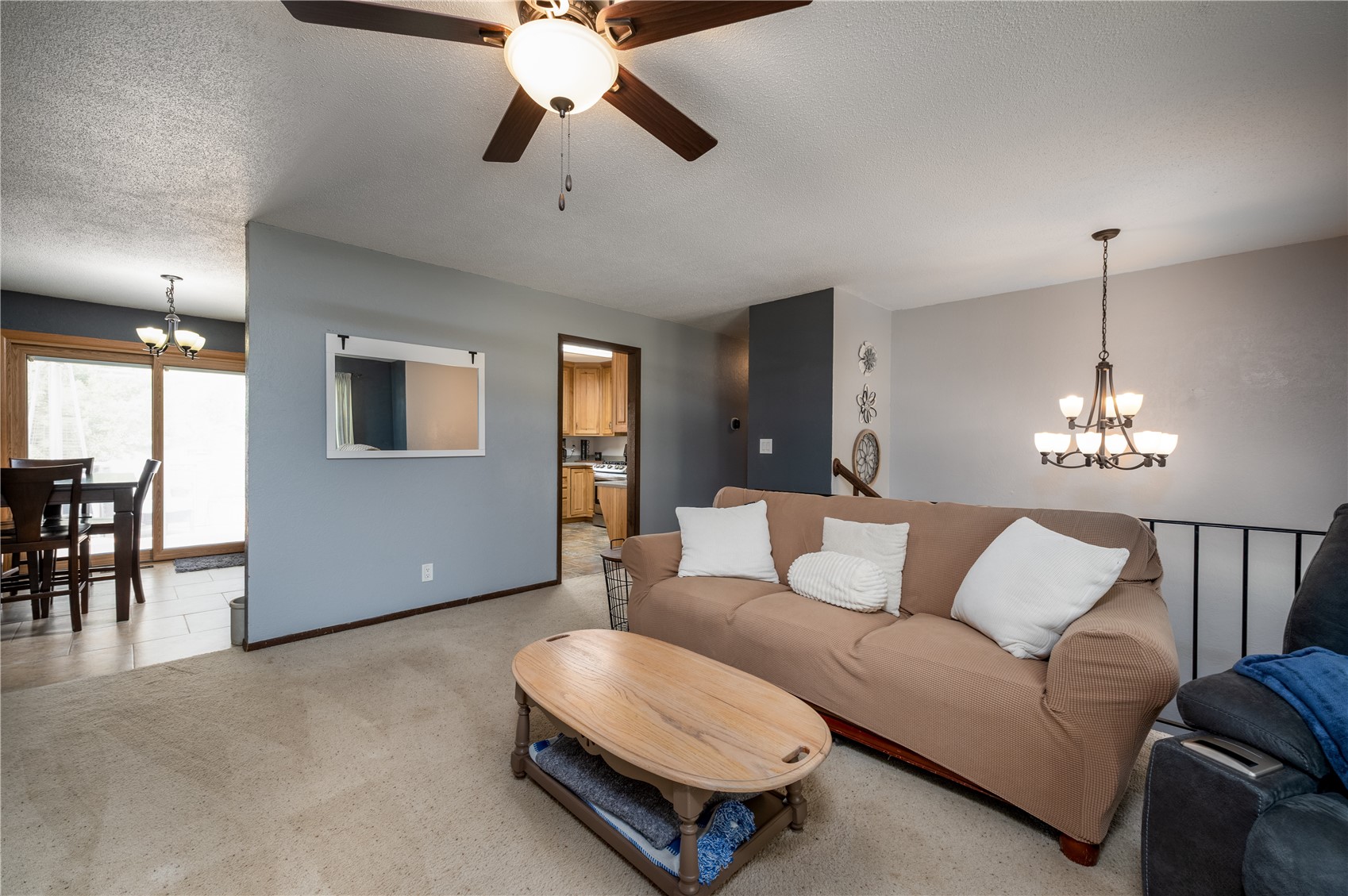702 Fernwood Drive NE Cedar Rapids IA 52402