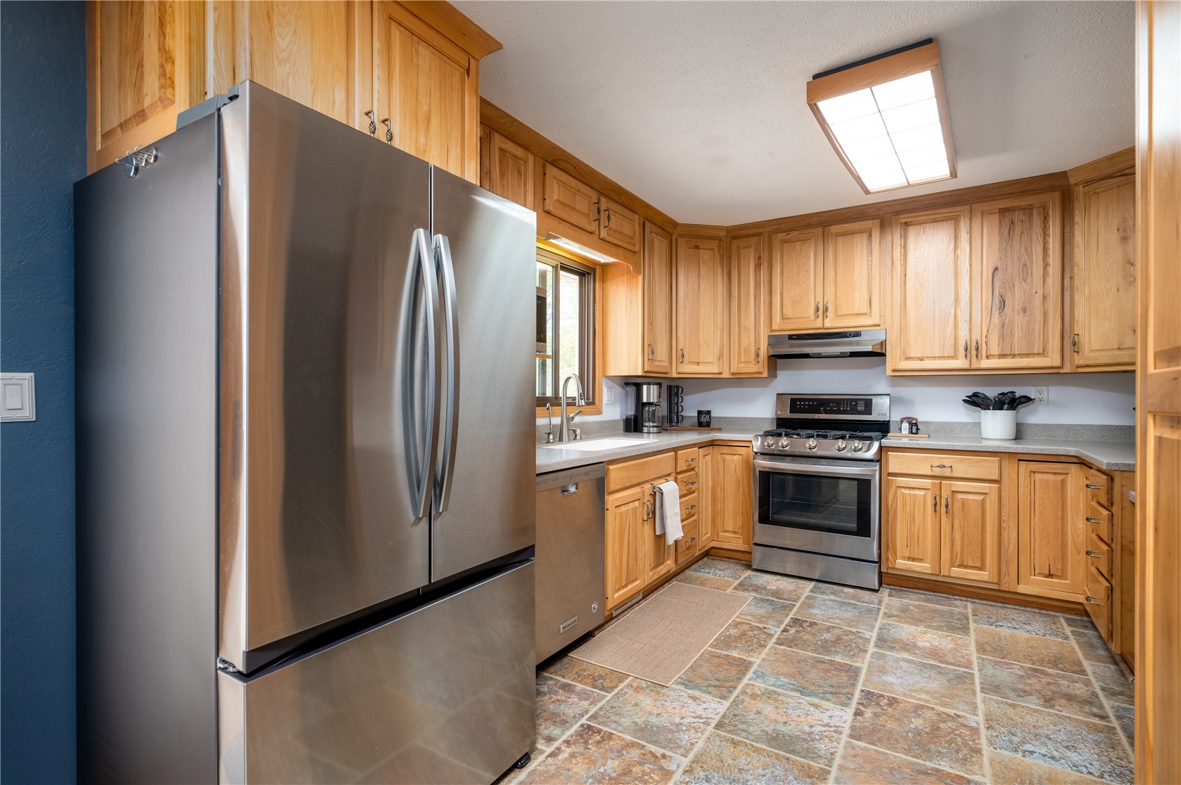 702 Fernwood Drive NE Cedar Rapids IA 52402