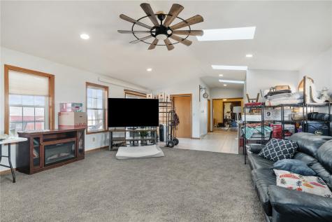 182 Dubuque Road Springville IA 52336