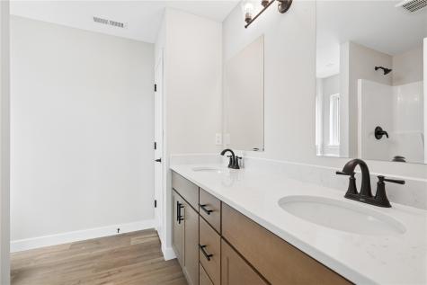 6826 Bottom Land Lane Cedar Rapids IA 52403