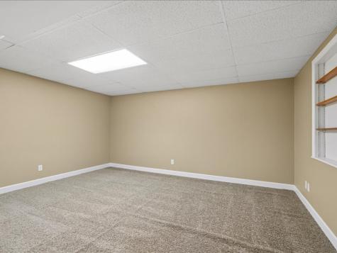 920 Westwood NW Cedar Rapids IA 52405