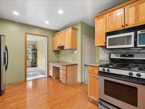 920 Westwood NW Cedar Rapids IA 52405