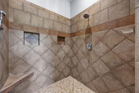 1356 NE Lakewoods Court Swisher IA 52338