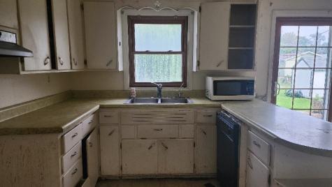 3308 H Avenue NW Cedar Rapids IA 52405