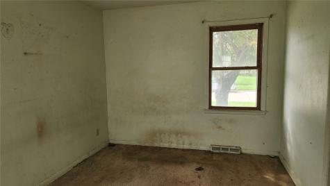 3308 H Avenue NW Cedar Rapids IA 52405