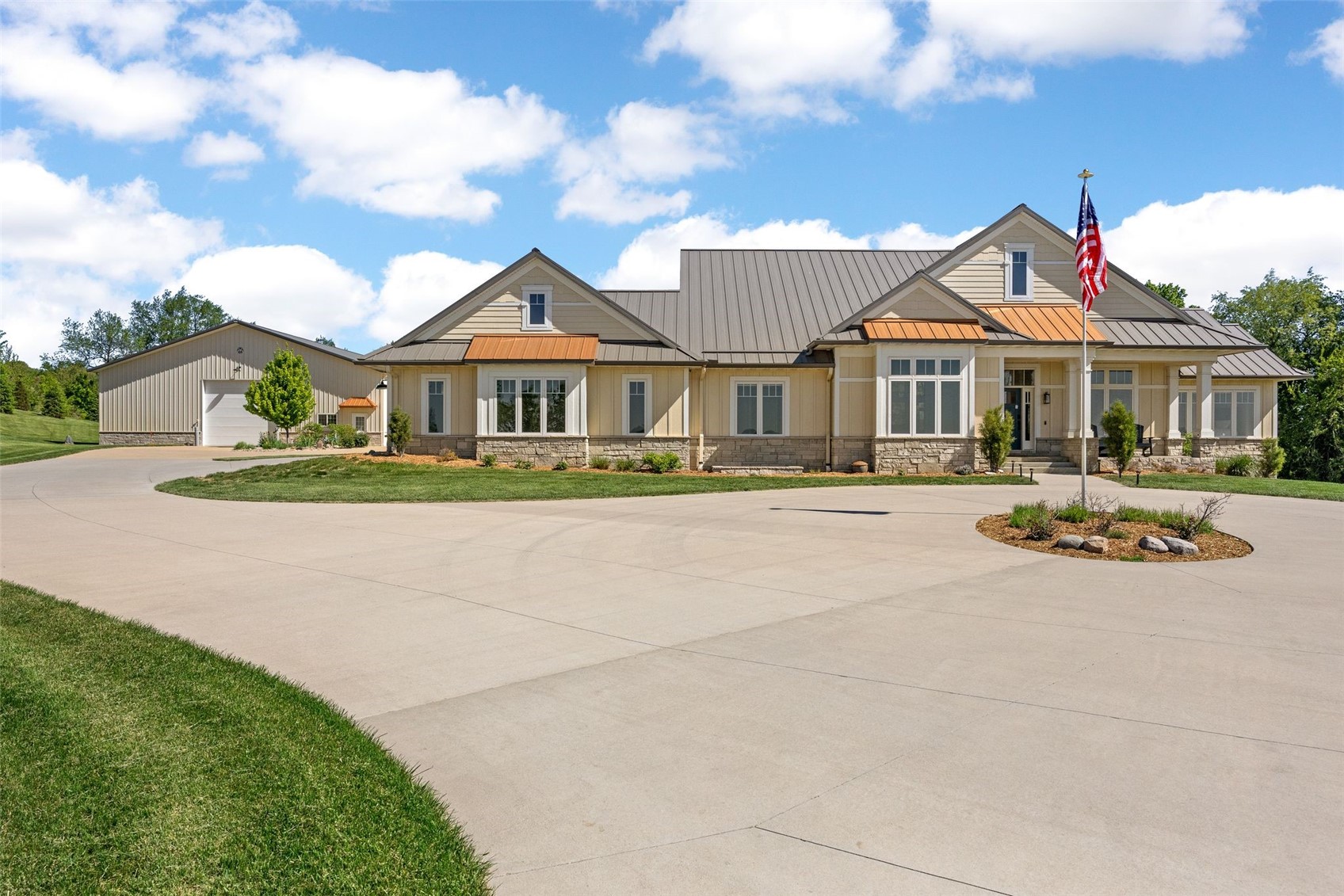 4210 Wright Brothers Boulevard E Ely IA 52227