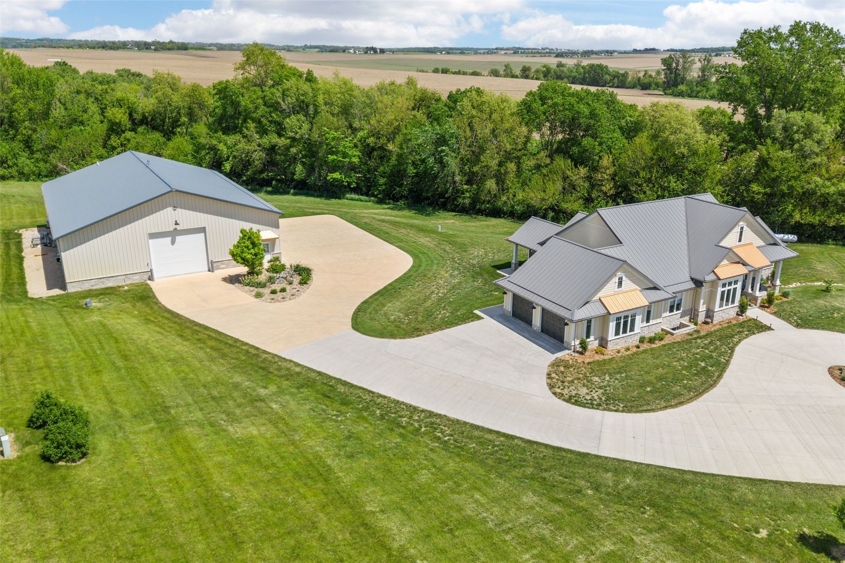 4210 Wright Brothers Boulevard E Ely IA 52227