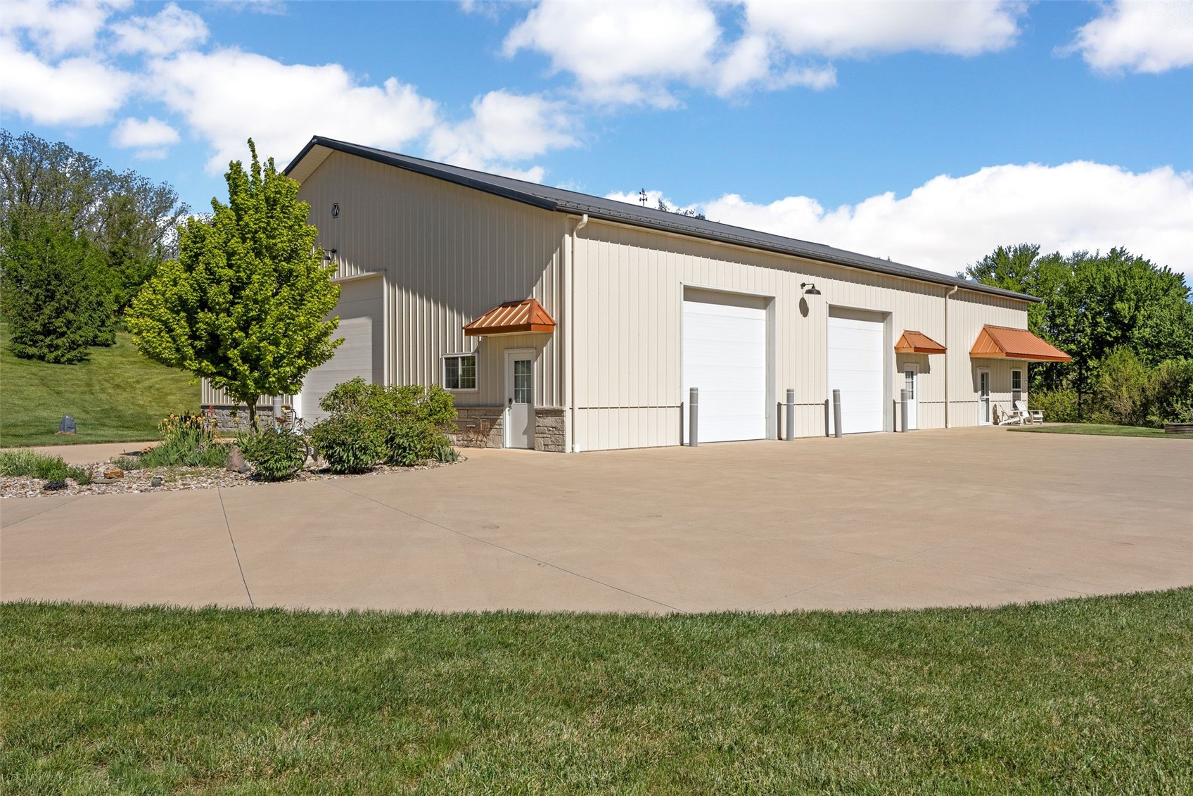 4210 Wright Brothers Boulevard E Ely IA 52227