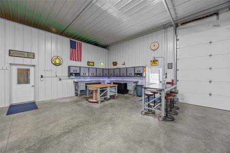 4210 Wright Brothers Boulevard E Ely IA 52227