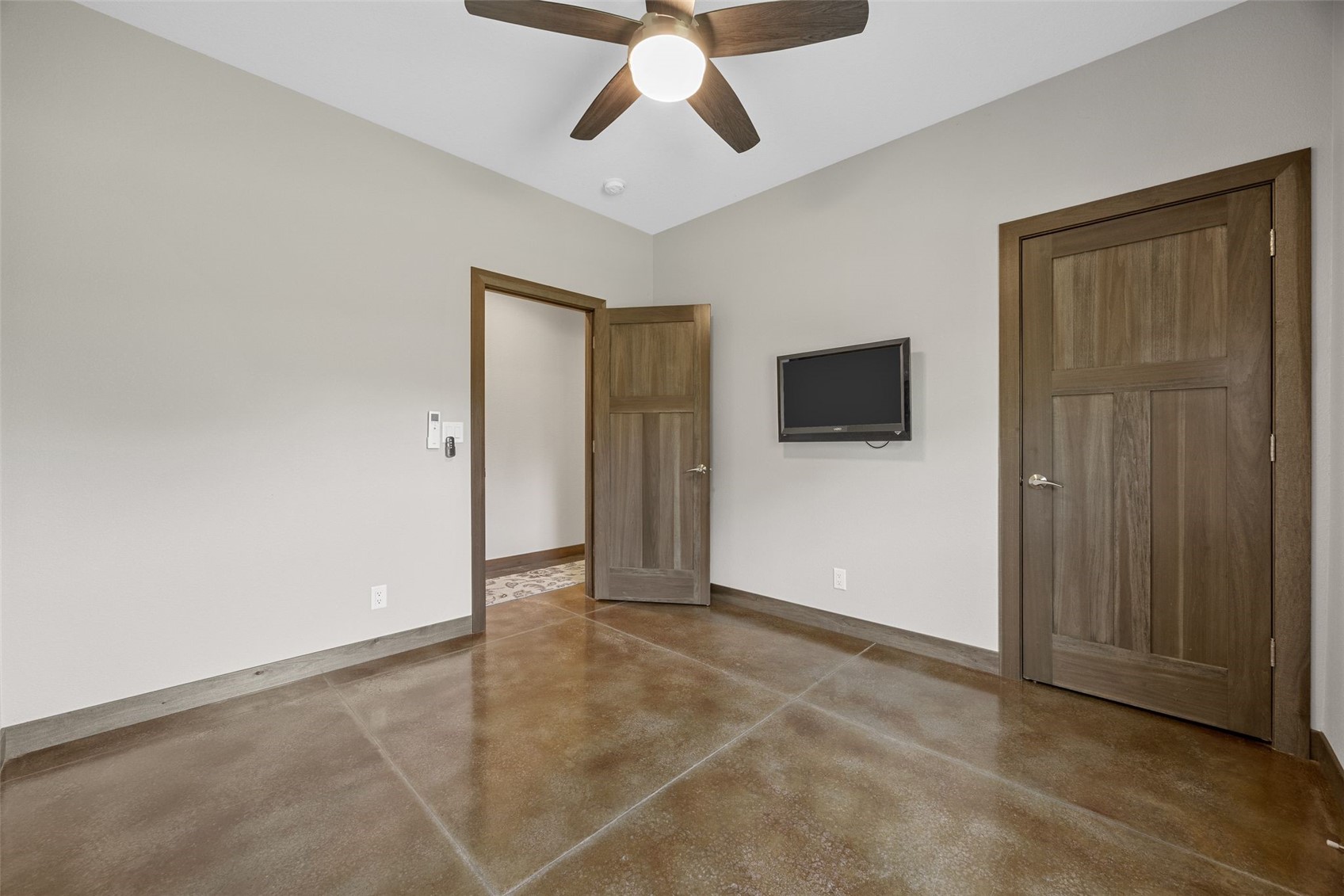 4210 Wright Brothers Boulevard E Ely IA 52227