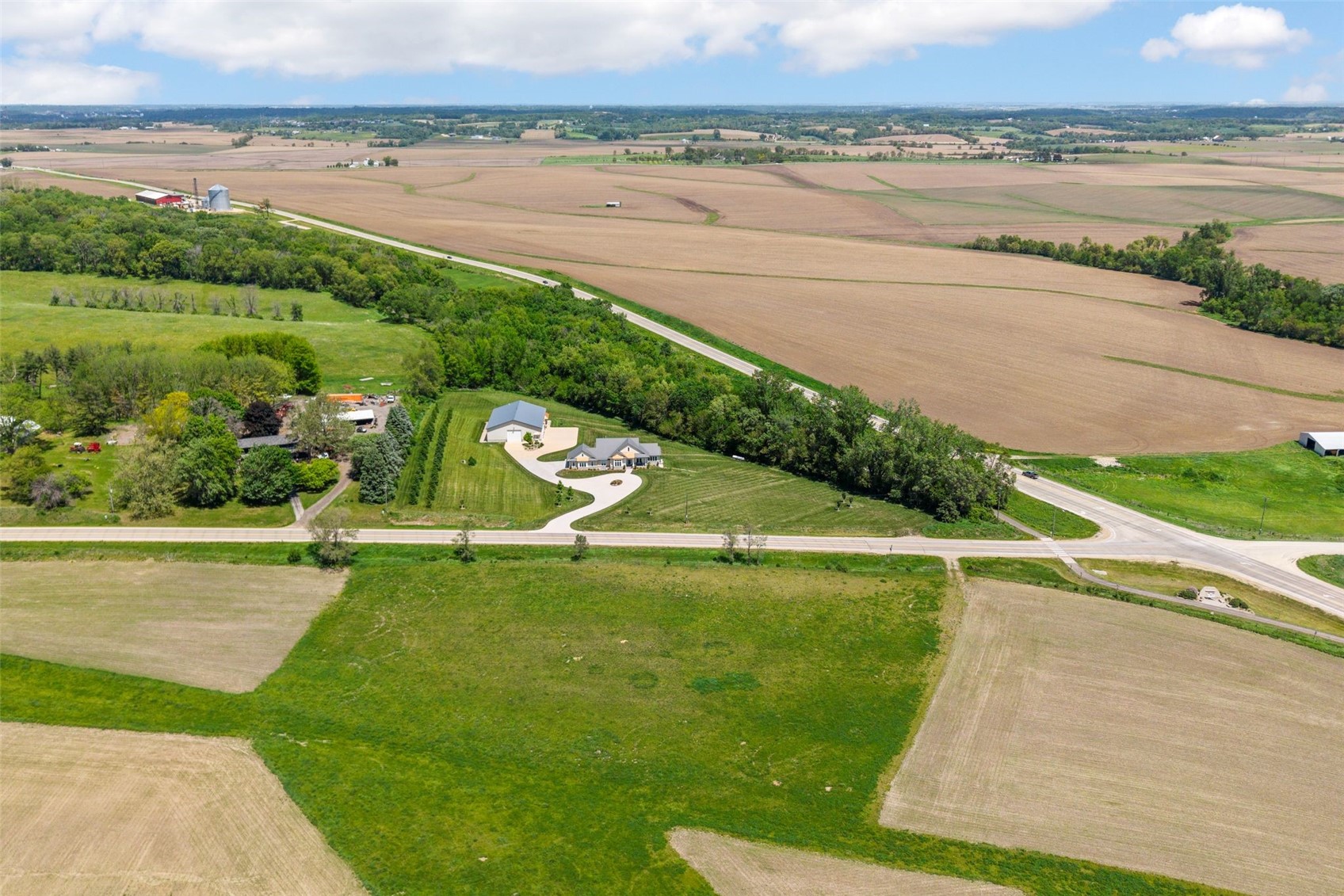 4210 Wright Brothers Boulevard E Ely IA 52227