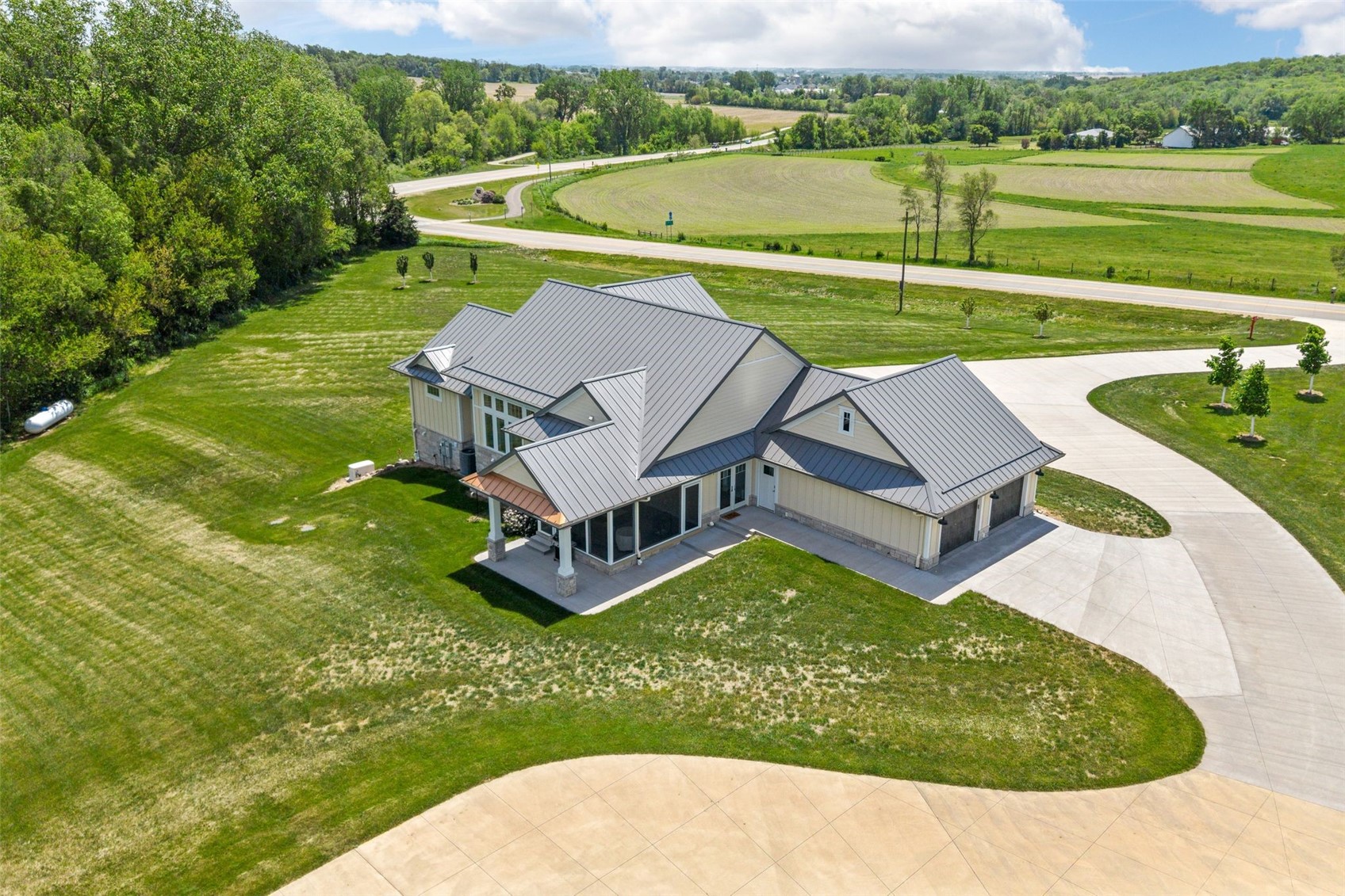 4210 Wright Brothers Boulevard E Ely IA 52227