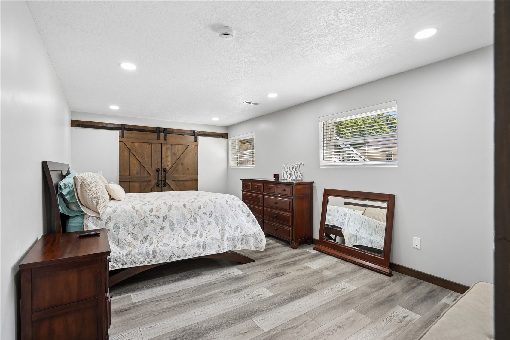 214 Eastside Lane Montezuma IA 50171