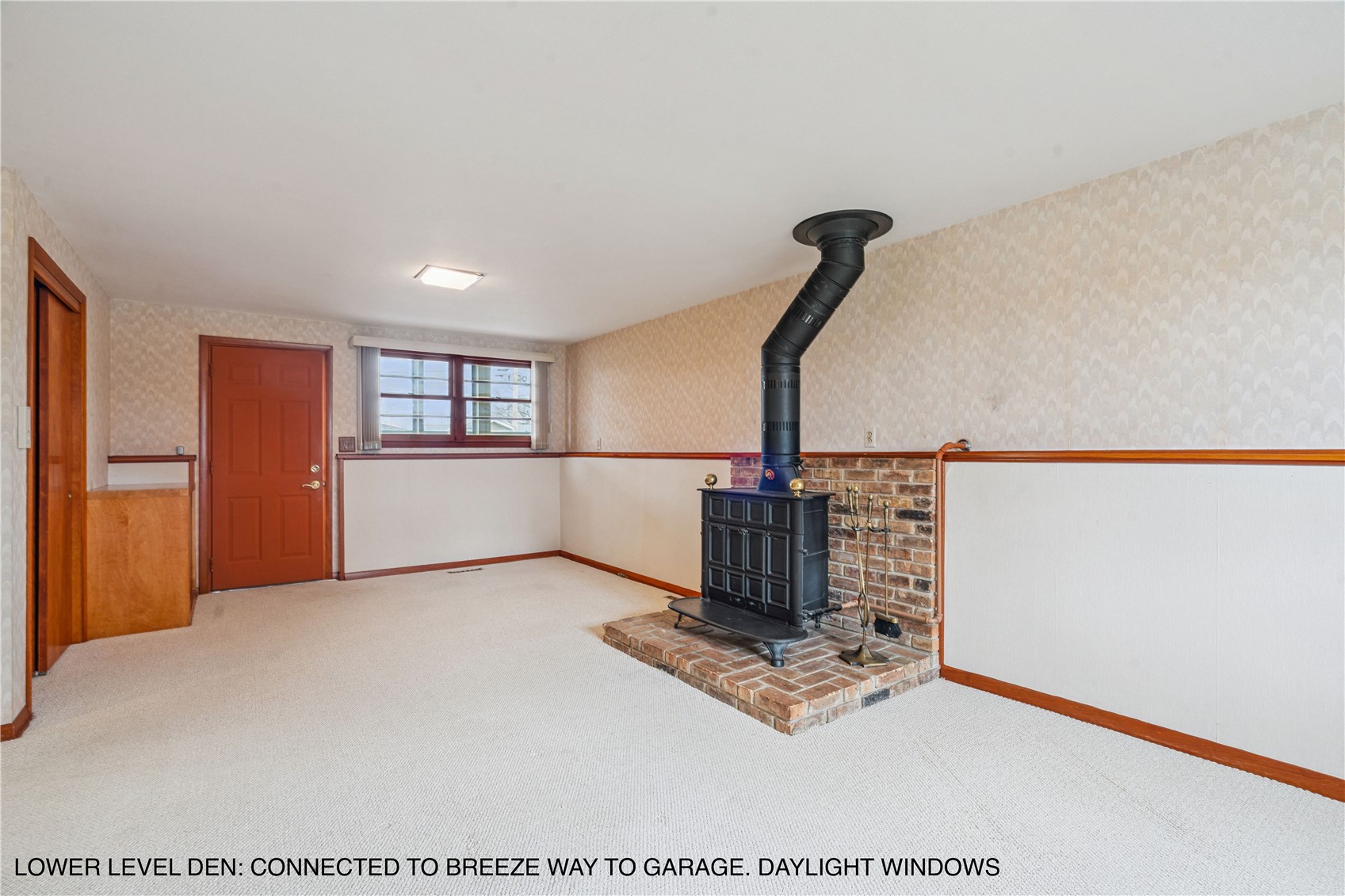 1007 Raney Street Hiawatha IA 52233