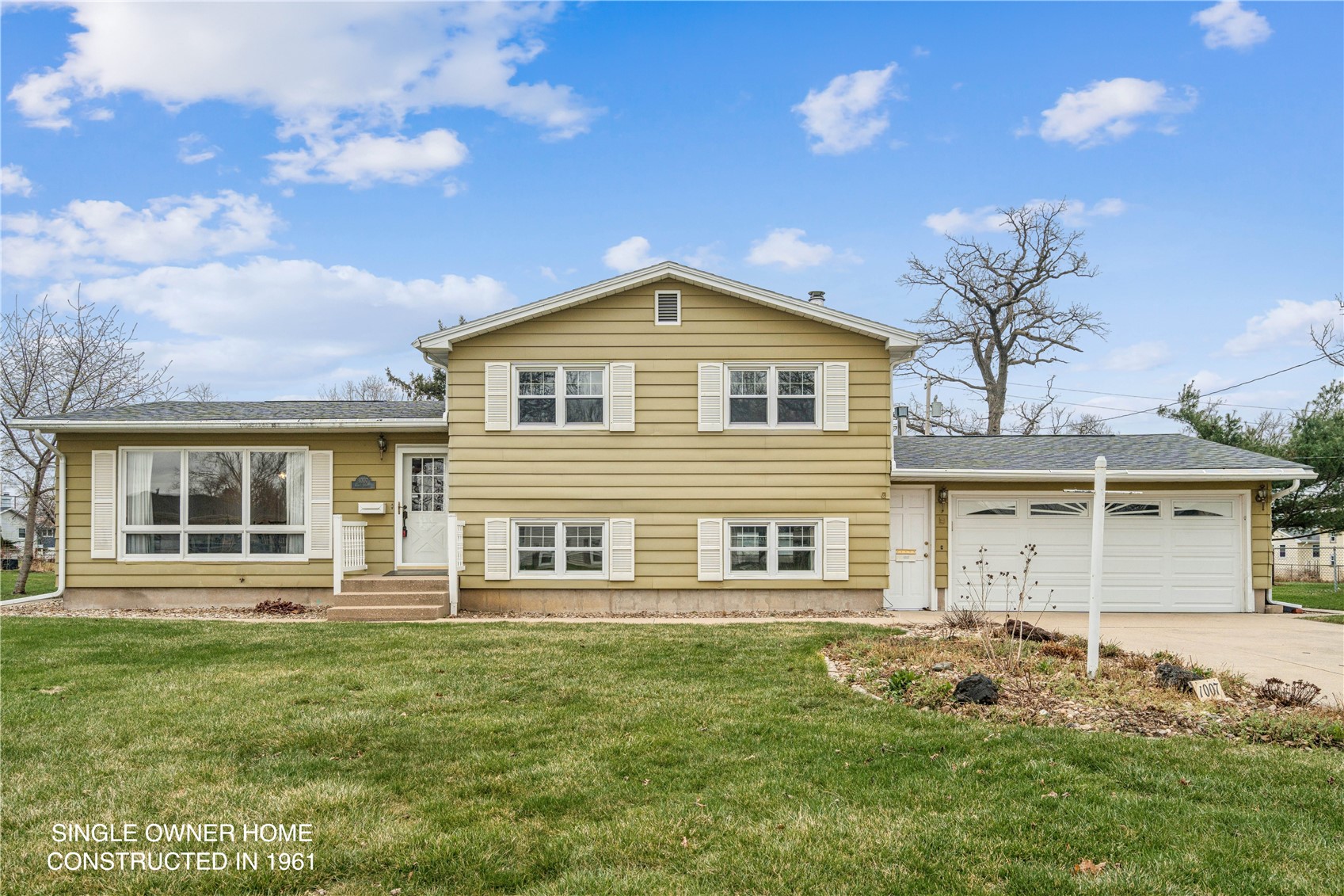 1007 Raney Street Hiawatha IA 52233