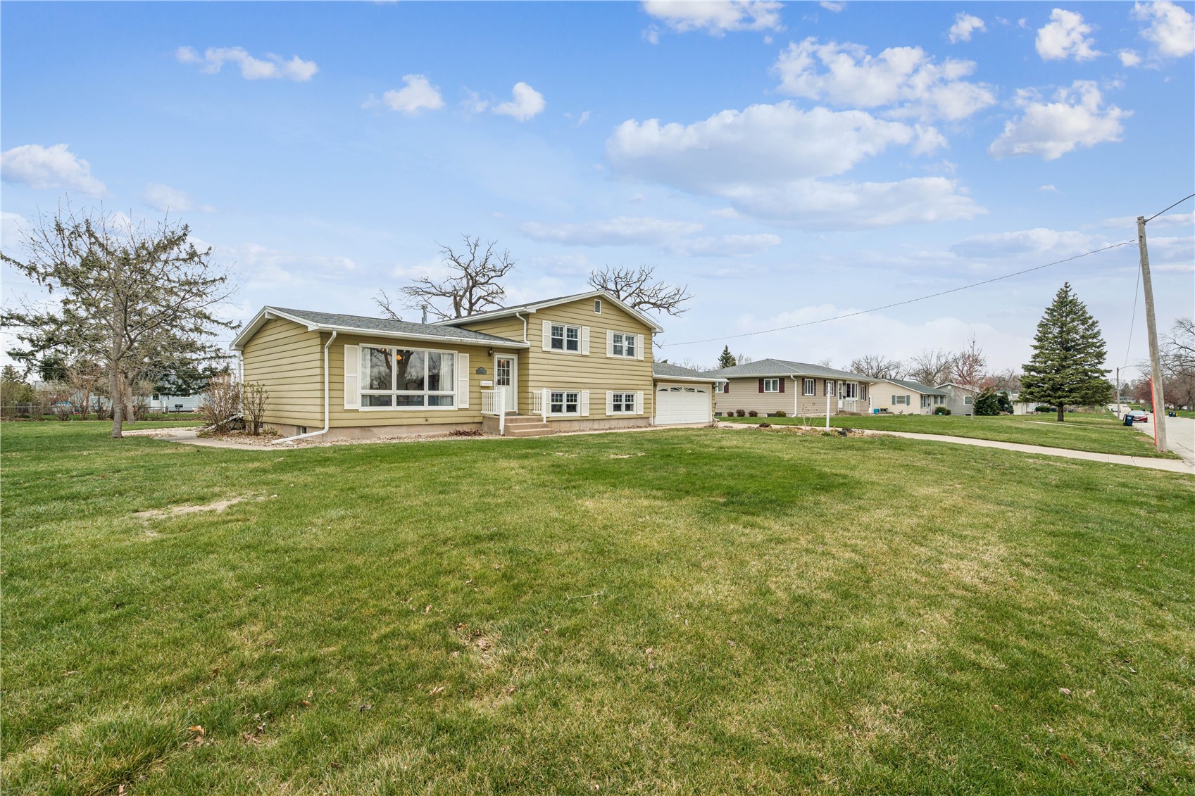 1007 Raney Street Hiawatha IA 52233
