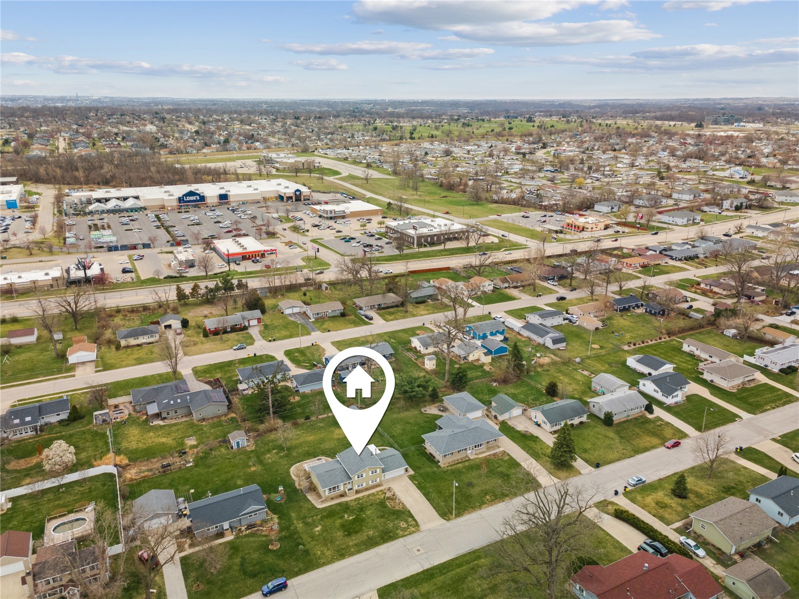 1007 Raney Street Hiawatha IA 52233