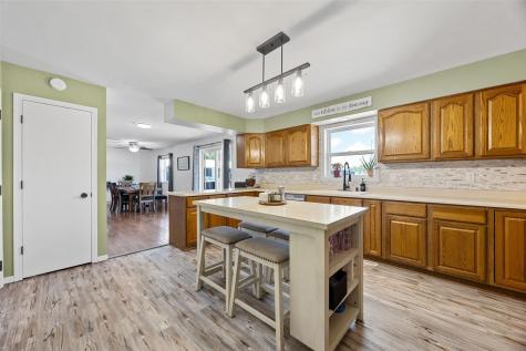624 E 6th Street Tipton IA 52772