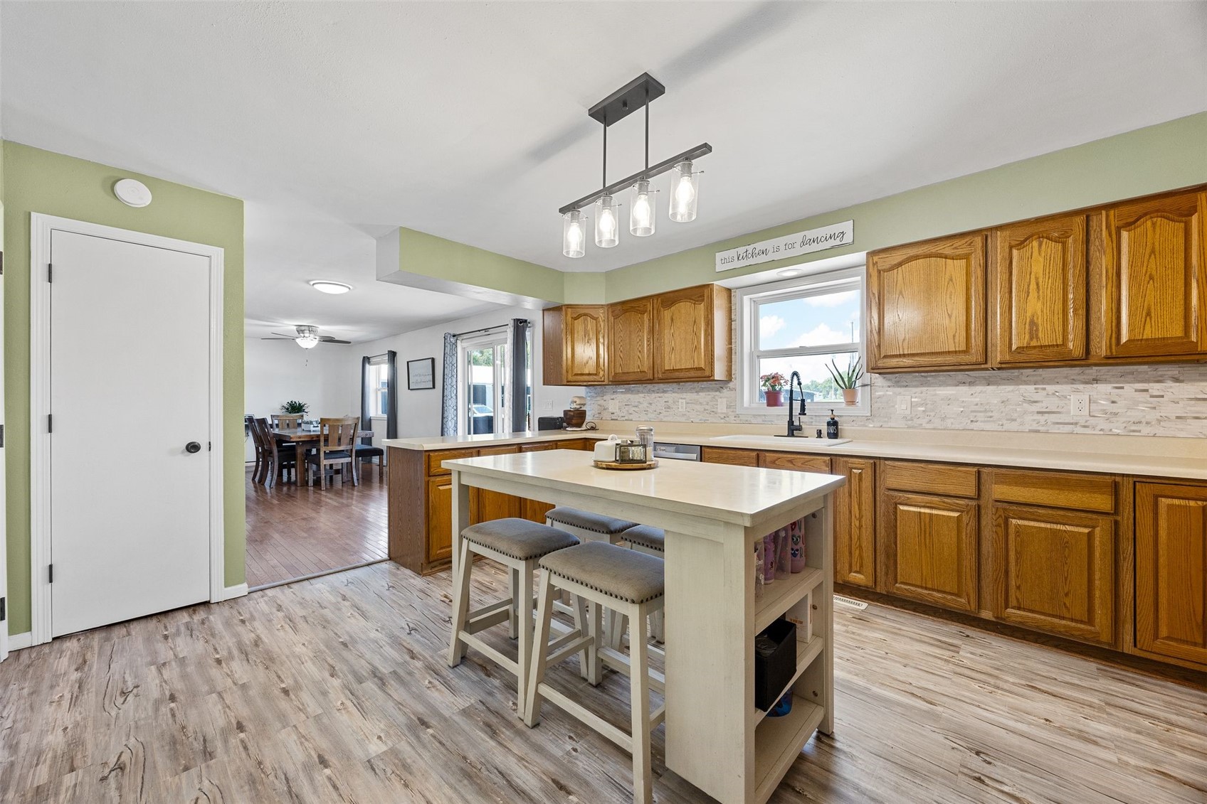 624 E 6th Street Tipton IA 52772