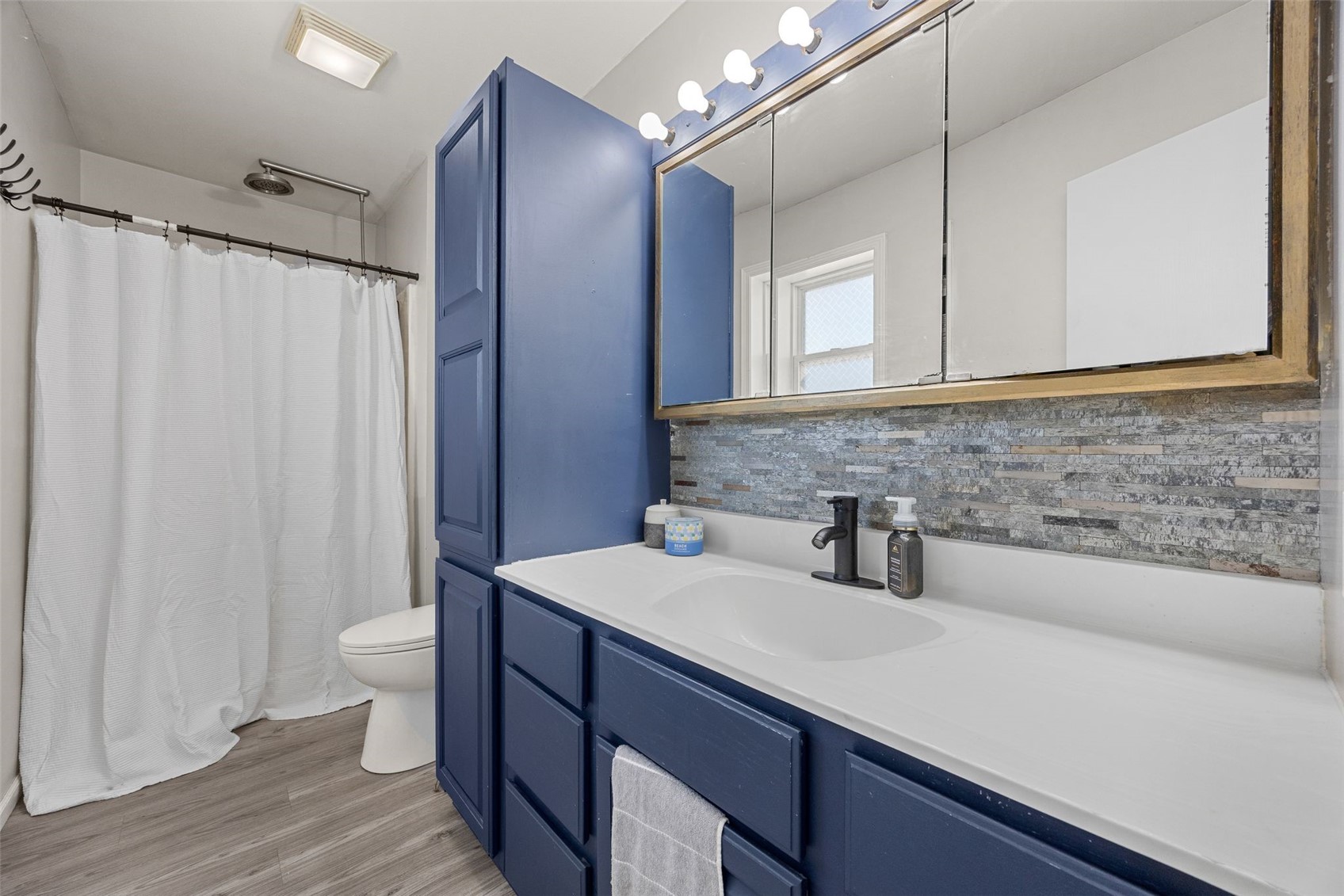 624 E 6th Street Tipton IA 52772