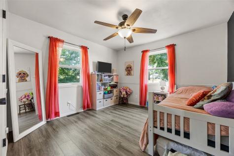 624 E 6th Street Tipton IA 52772