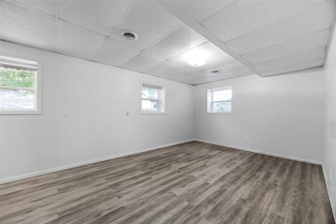 624 E 6th Street Tipton IA 52772
