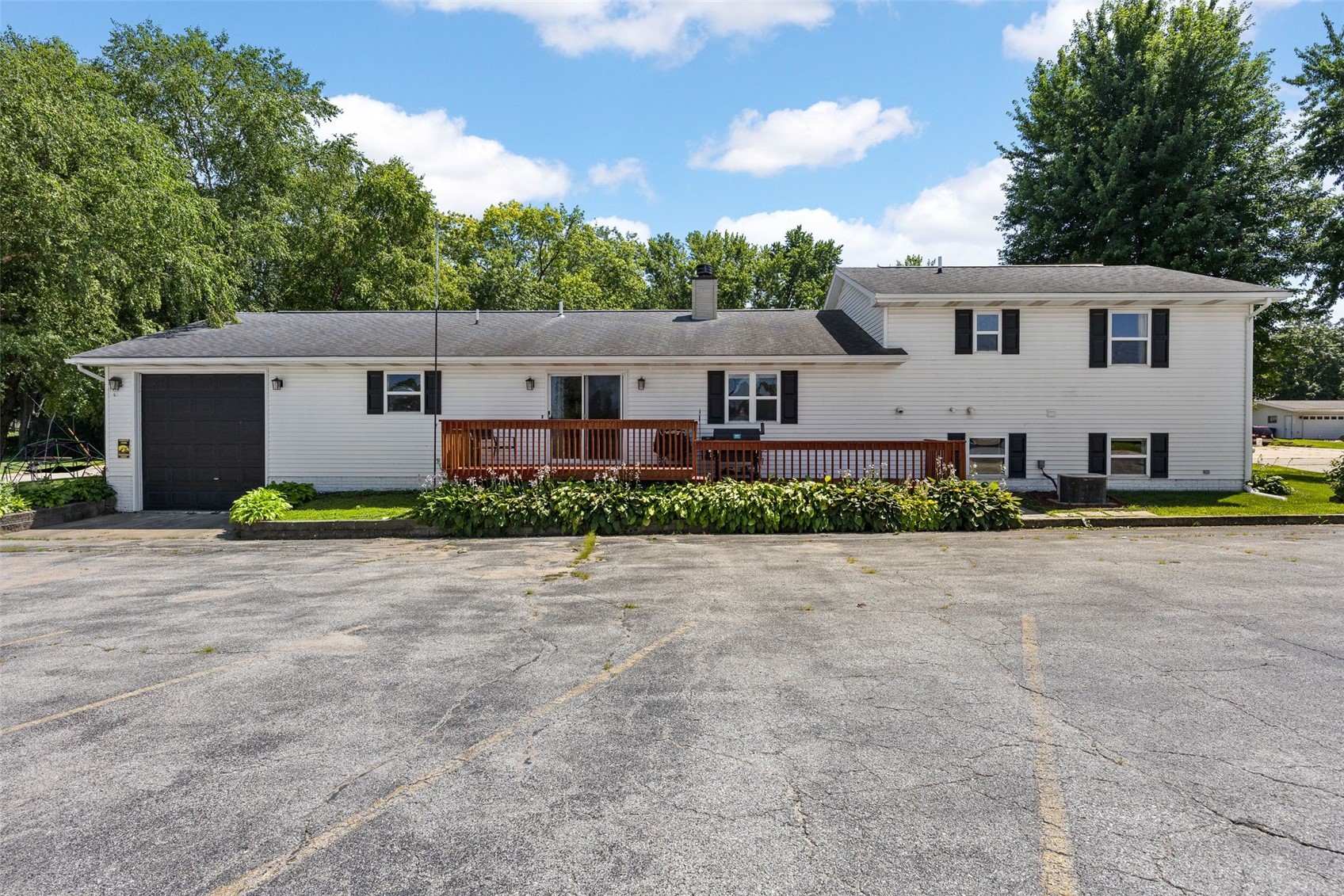624 E 6th Street Tipton IA 52772