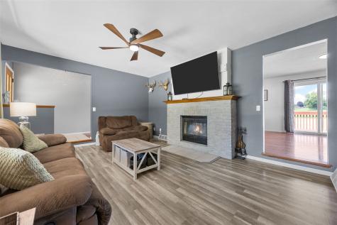 624 E 6th Street Tipton IA 52772