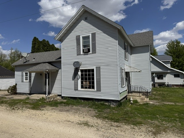 125 Jackson Street W Winthrop IA 50682