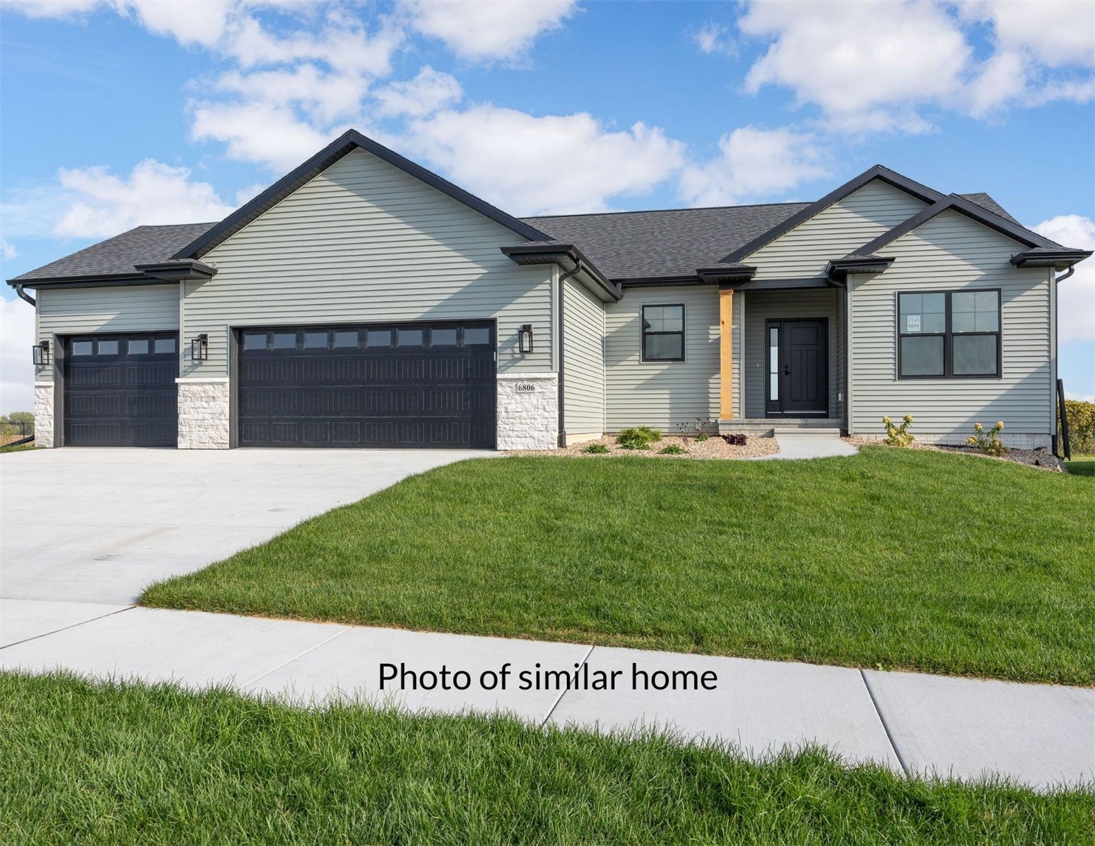 7501 Country Brook Drive NW Cedar Rapids IA 52405