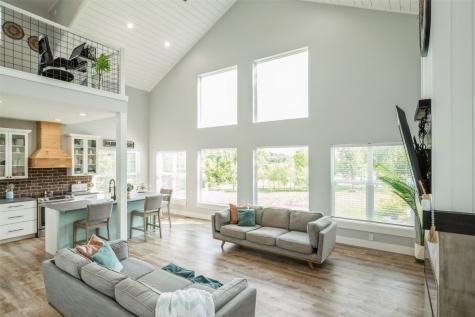 9207 Feather Ridge Road Cedar Rapids IA 52411