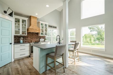 9207 Feather Ridge Road Cedar Rapids IA 52411