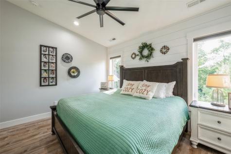 9207 Feather Ridge Road Cedar Rapids IA 52411