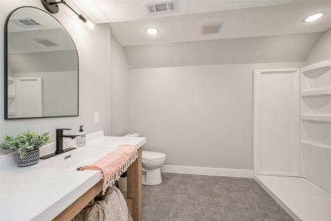 9207 Feather Ridge Road Cedar Rapids IA 52411