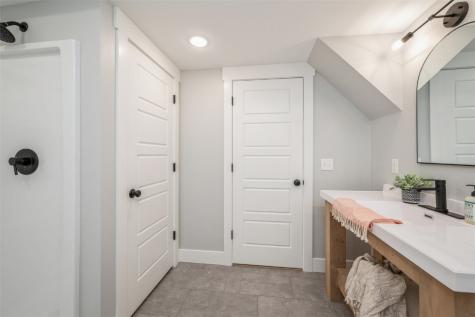 9207 Feather Ridge Road Cedar Rapids IA 52411