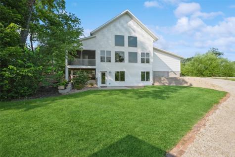 9207 Feather Ridge Road Cedar Rapids IA 52411