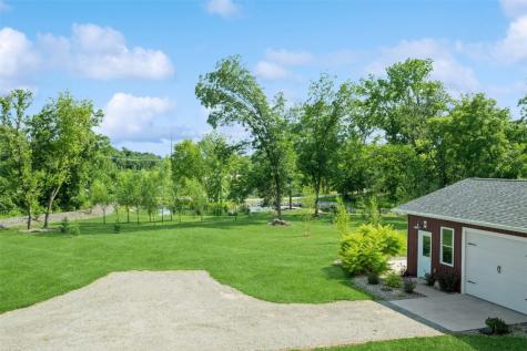 9207 Feather Ridge Road Cedar Rapids IA 52411