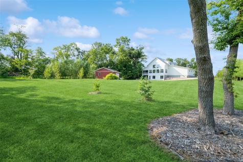 9207 Feather Ridge Road Cedar Rapids IA 52411