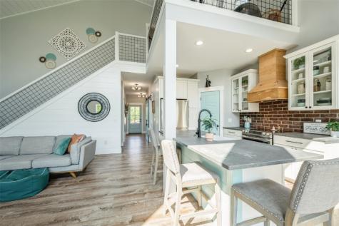 9207 Feather Ridge Road Cedar Rapids IA 52411