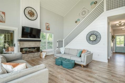 9207 Feather Ridge Road Cedar Rapids IA 52411