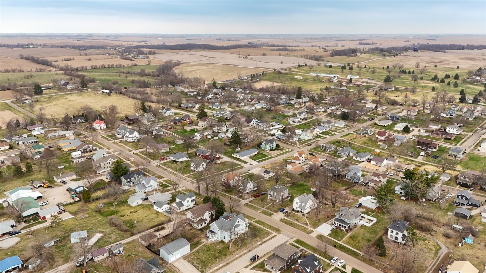 1707 8th Avenue Belle Plaine IA 52208