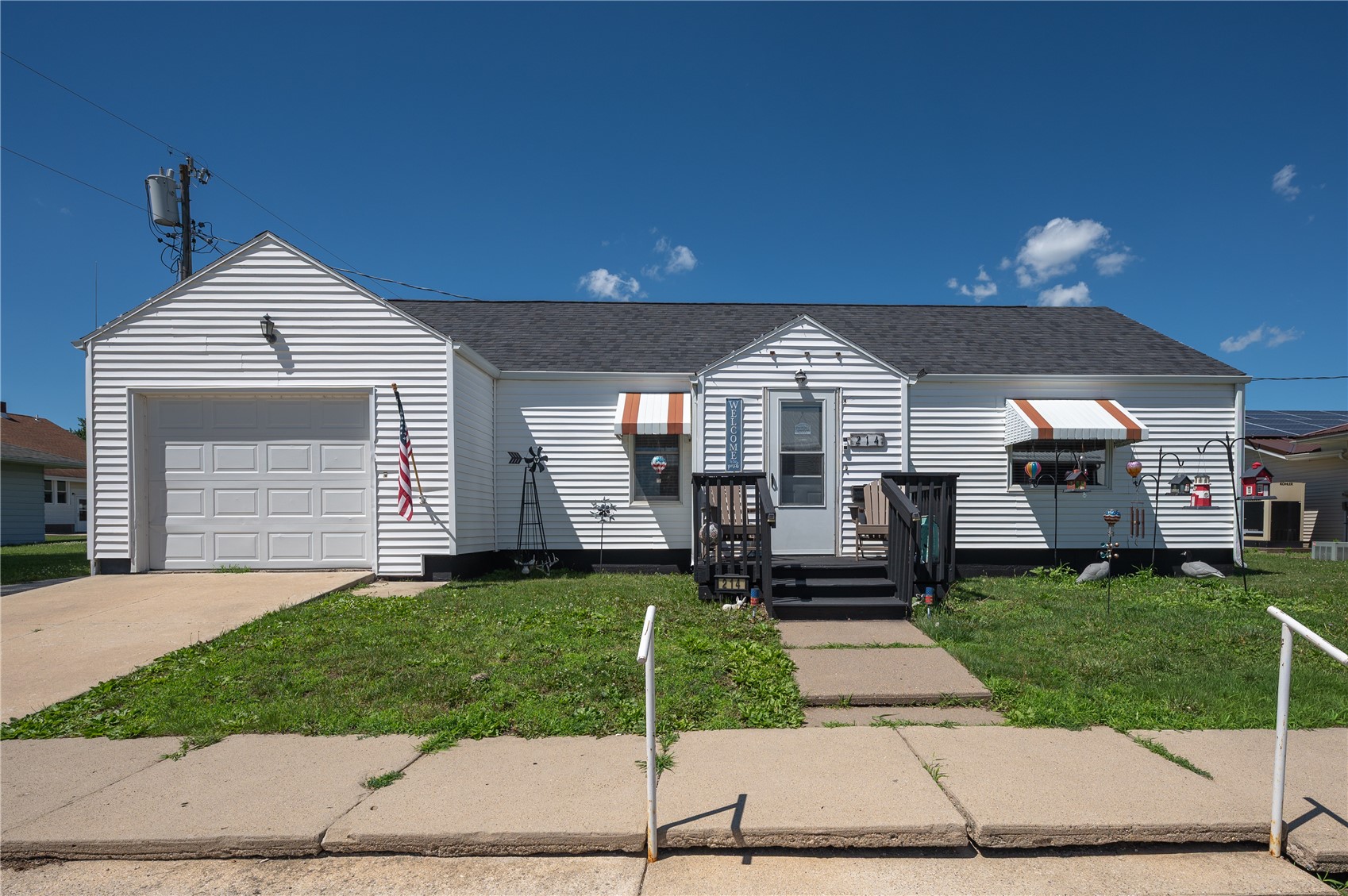 214 1st Street Keystone IA 52249
