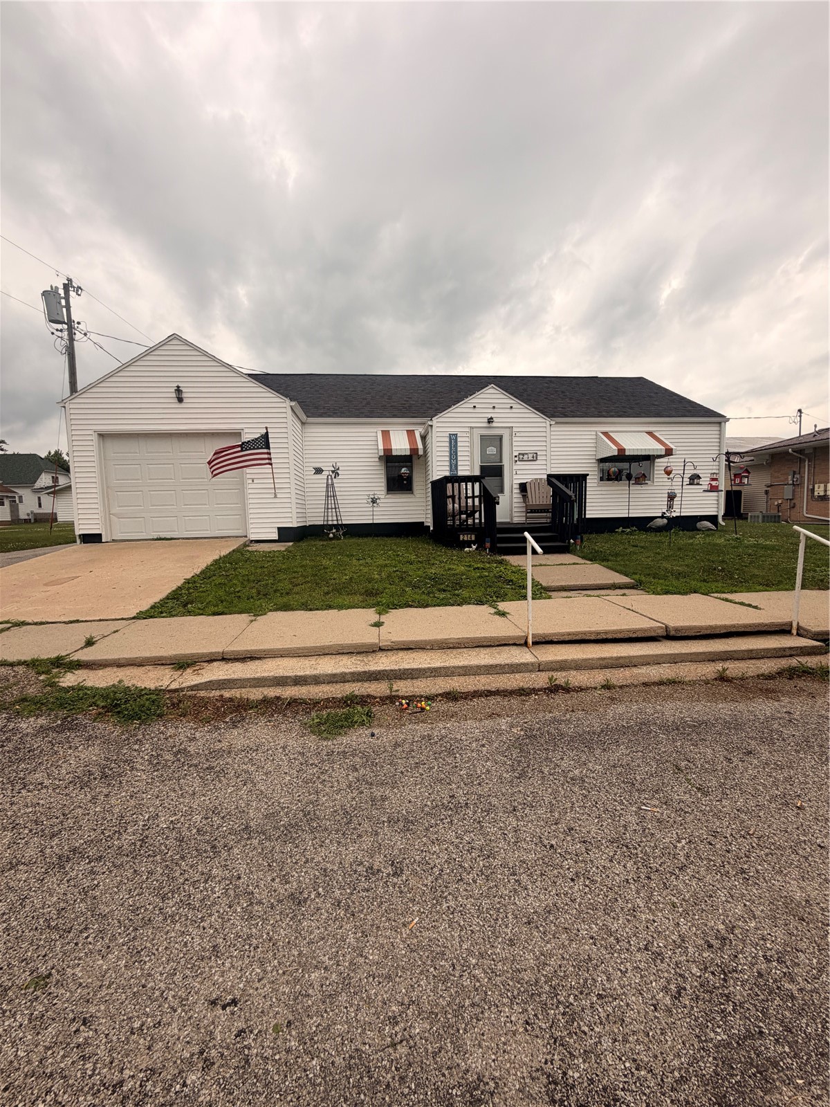 214 1st Street Keystone IA 52249