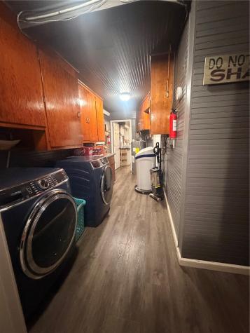 214 1st Street Keystone IA 52249
