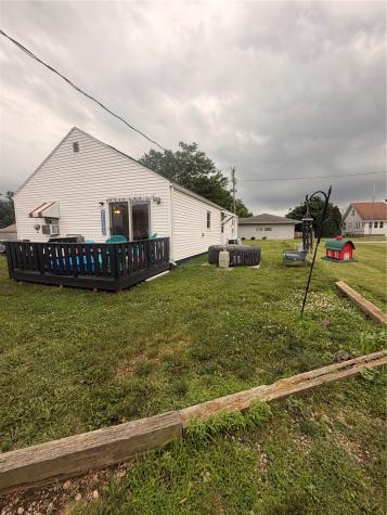 214 1st Street Keystone IA 52249